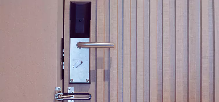 Installing a Maglock Commack